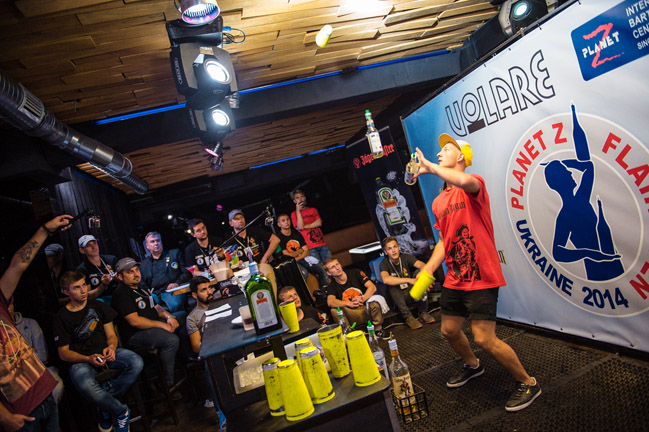 Яркий старт национального соревнования по флейрингу "Planet Z - Flair Open 2014" Одесса Яркий старт национального соревнования по флейрингу "Planet Z - Flair Open 2014" Одесса