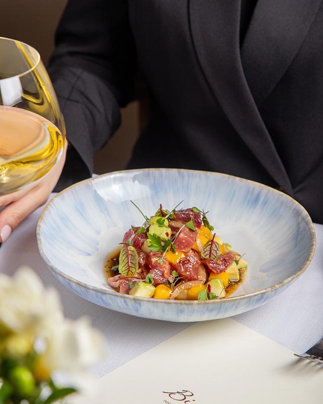 Меню з тунця BlueFin у ресторані Bigoli Меню з тунця BlueFin у ресторані Bigoli