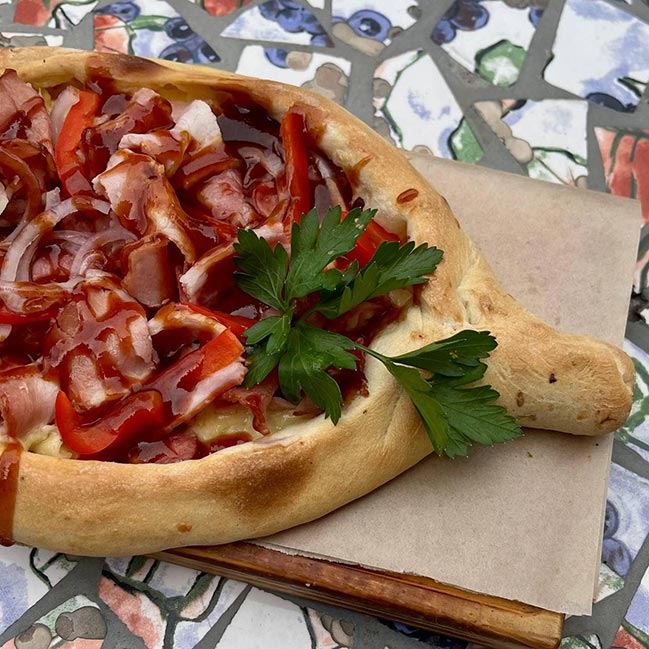 Фестиваль хачапурі у мережі ресторанів Хачапурі і Вино Фестиваль хачапурі у мережі ресторанів Хачапурі і Вино