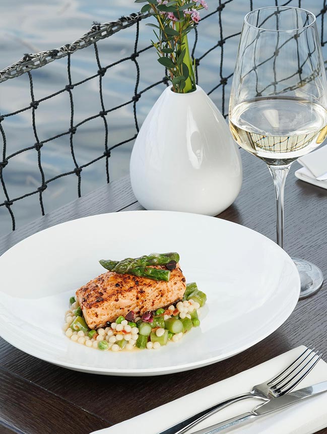 Меню спаржі у ресторані Хуторець на Дніпрі Меню спаржі у ресторані Хуторець на Дніпрі