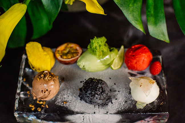 Игра фантазии и вкусов. Третий фестиваль мороженого в ресторанах La Famiglia Игра фантазии и вкусов. Третий фестиваль мороженого в ресторанах La Famiglia