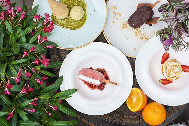 Игра фантазии и вкусов. Третий фестиваль мороженого в ресторанах La Famiglia Игра фантазии и вкусов. Третий фестиваль мороженого в ресторанах La Famiglia