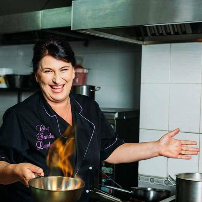 Жінки та їжа - спецпроект від RestOn Жінки та їжа - спецпроект від RestOn