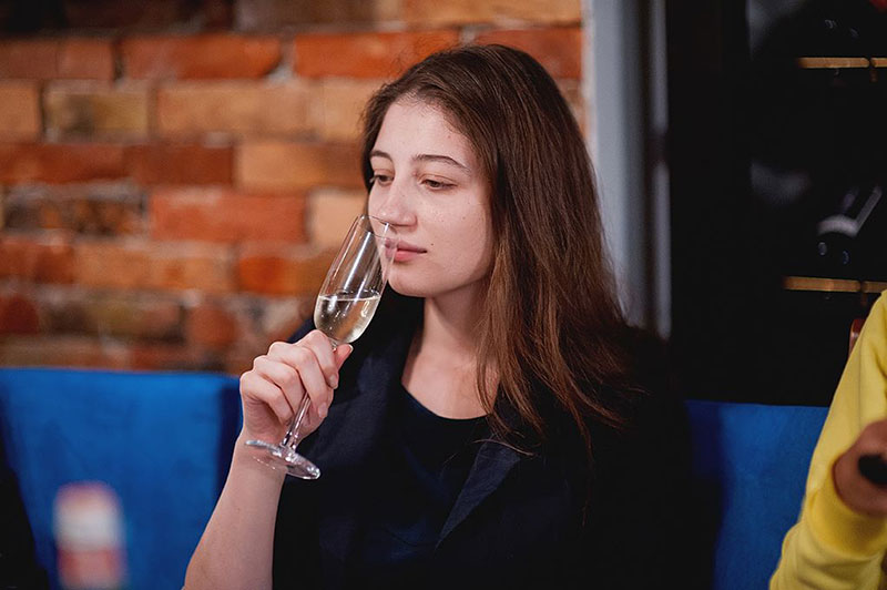 Жінки та їжа - спецпроект від RestOn Жінки та їжа - спецпроект від RestOn