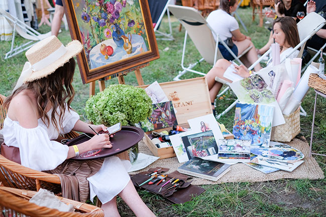 15-й Kyiv Food and Wine Festival відбудеться у київській галереї LAVRA (5-6 червня) 15-й Kyiv Food and Wine Festival відбудеться у київській галереї LAVRA (5-6 червня)