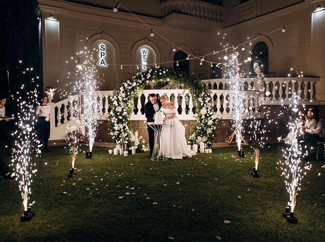 Ваше свято у заміському ресторанному комплексі KNZS