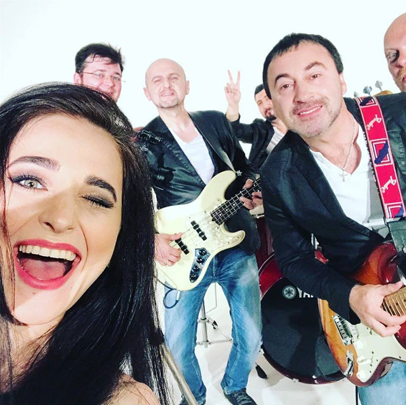 Гид от RestOn: куда идти 1-2 июня в заведения Киева Гид от RestOn: куда идти 1-2 июня в заведения Киева