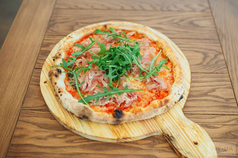 Гід від RestOn: куди йти 8-9 червня в заклади Києва Гід від RestOn: куди йти 8-9 червня в заклади Києва