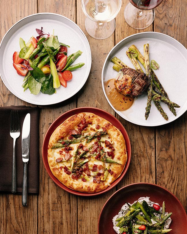 Сезонне меню зі спаржею у ресторані Кувшин Сезонне меню зі спаржею у ресторані Кувшин