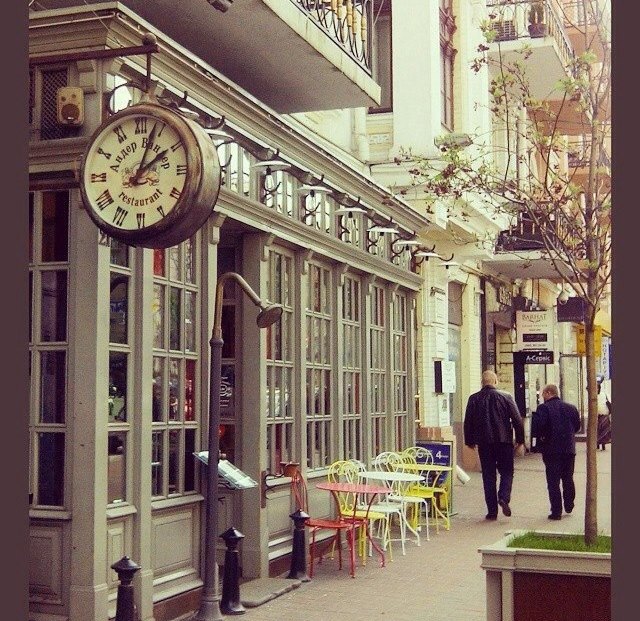 Ранние птички: киевские заведения, где уже открылась летняя терраса Ранние птички: киевские заведения, где уже открылась летняя терраса