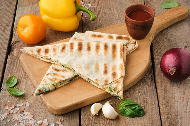 Страви з мангалу у ресторані Мацоні на Русанівці Страви з мангалу у ресторані Мацоні на Русанівці