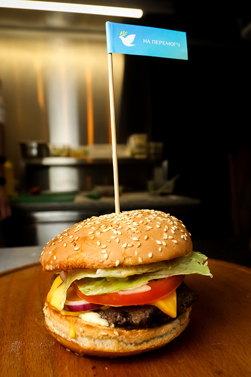 2 млн безкоштовних обідів від MAFIA 2 млн безкоштовних обідів від MAFIA