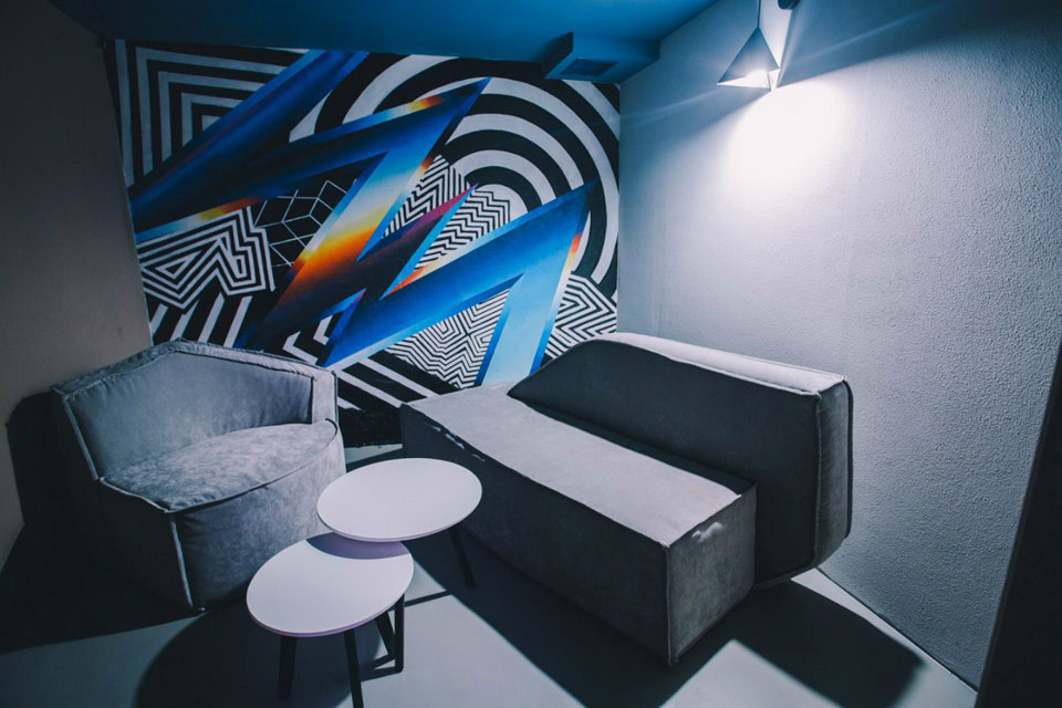 Игровой бар Around Bar на Печерске Игровой бар Around Bar на Печерске