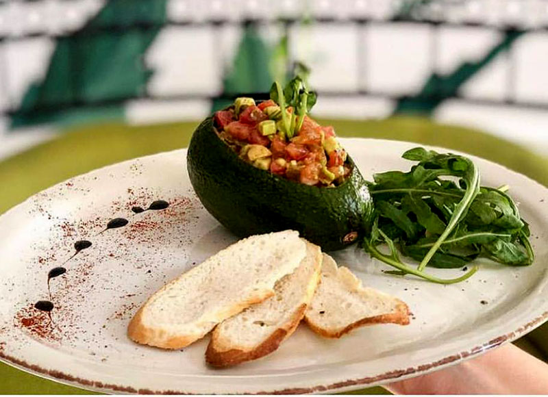 Healthy day, crazy night — кафе Avocado на Липках в Києві Healthy day, crazy night — кафе Avocado на Липках в Києві