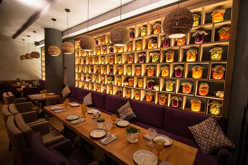 Новое место (Киев): ресторан кавказской кухни Баклажан