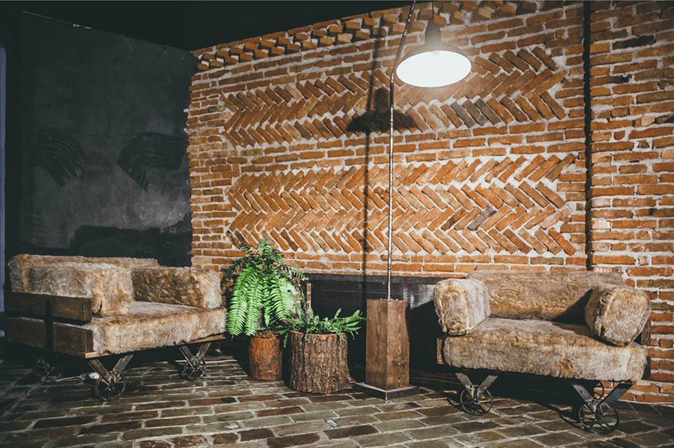 Новое место (Киев): круглосуточный бар Barbara Новое место (Киев): круглосуточный бар Barbara