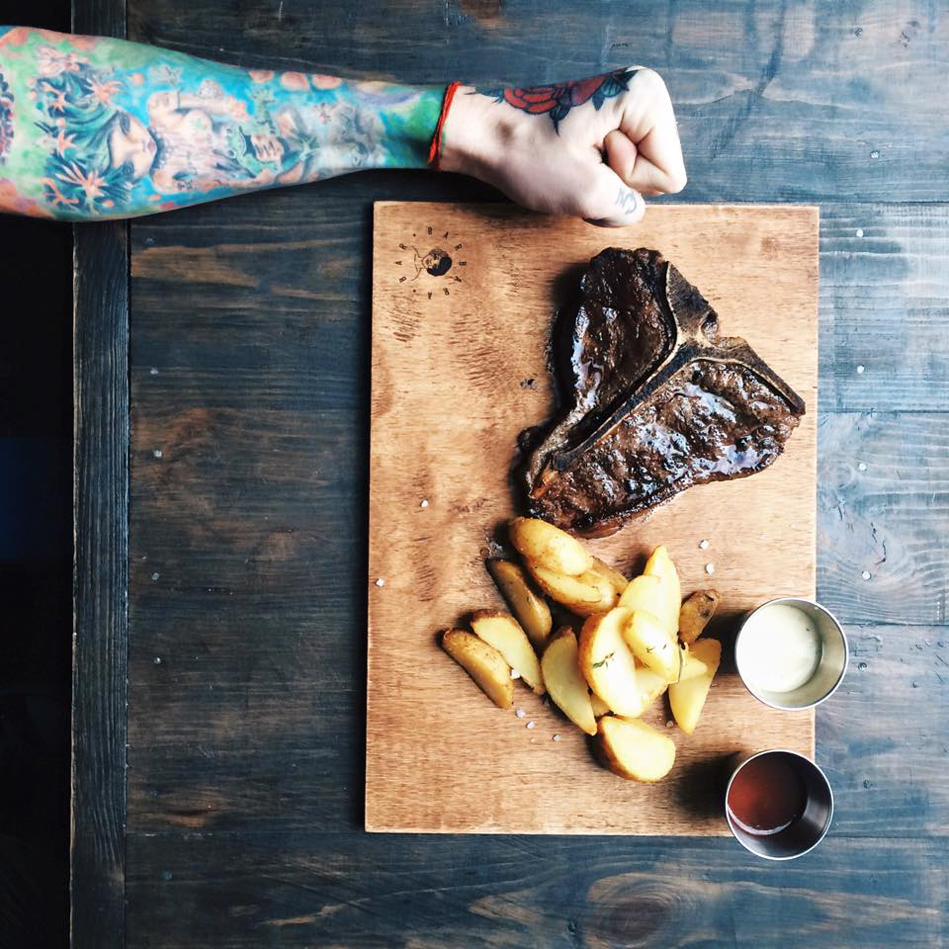 Новое место (Киев): круглосуточный бар Barbara Новое место (Киев): круглосуточный бар Barbara