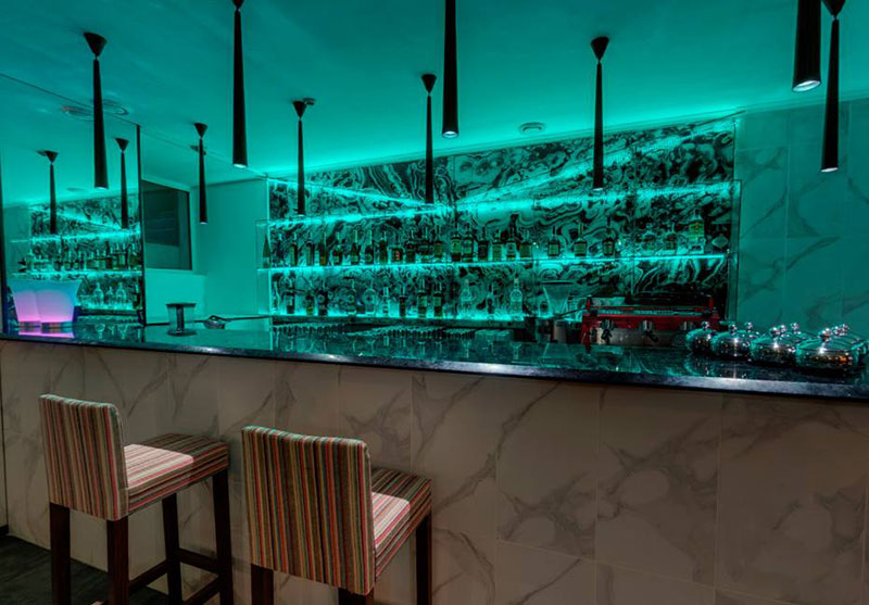 Нове місце (Київ): лаунж-бар BariBar на Саксаганського Нове місце (Київ): лаунж-бар BariBar на Саксаганського