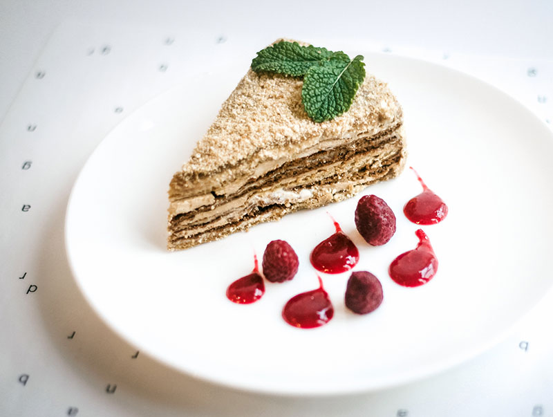 Нове місце (Київ): міське кафе Bee Garden Нове місце (Київ): міське кафе Bee Garden