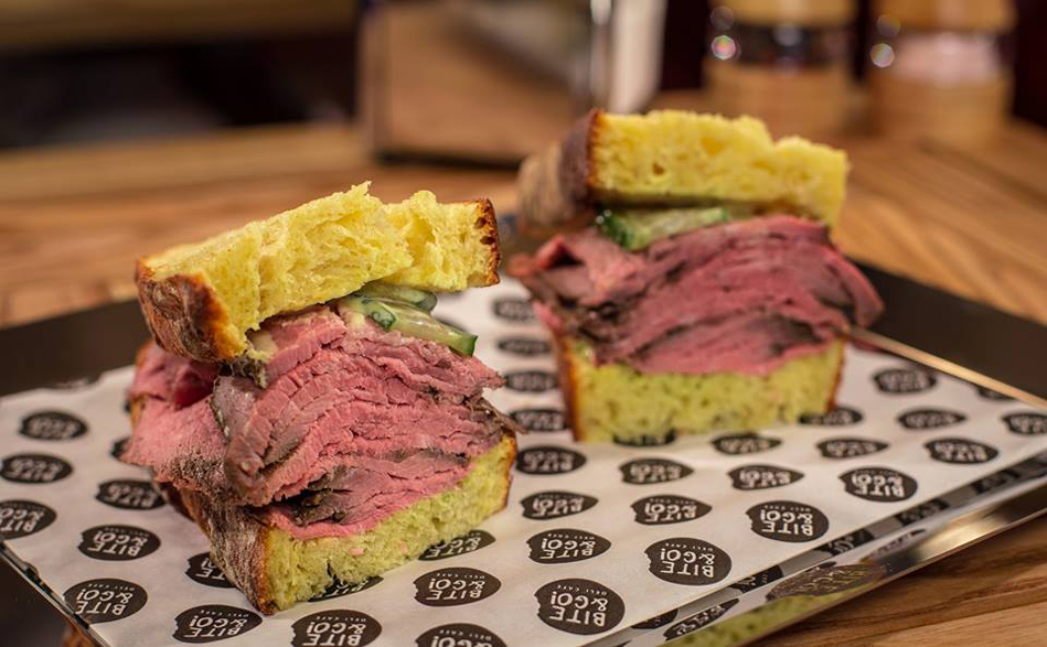 Новое место (Киев): уличная еда в кафе Bite&Go Новое место (Киев): уличная еда в кафе Bite&Go