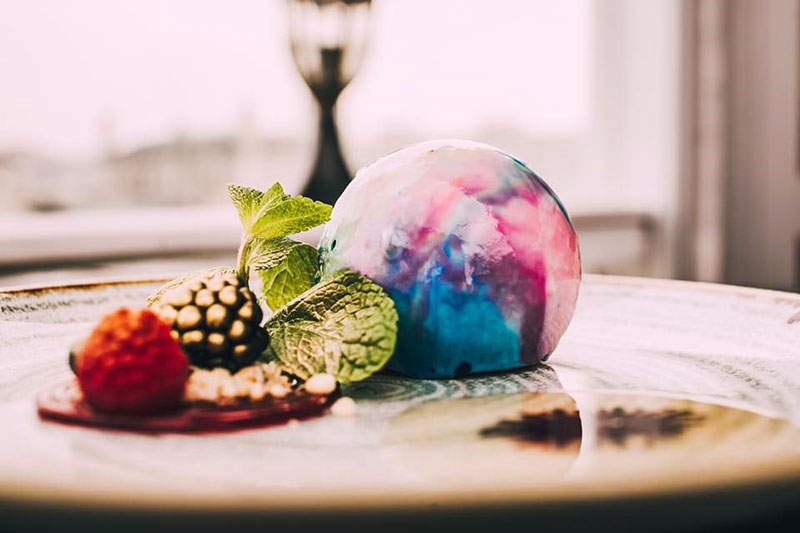 День захисника України: як вибрати ідеальний ресторан для святкового побачення День захисника України: як вибрати ідеальний ресторан для святкового побачення