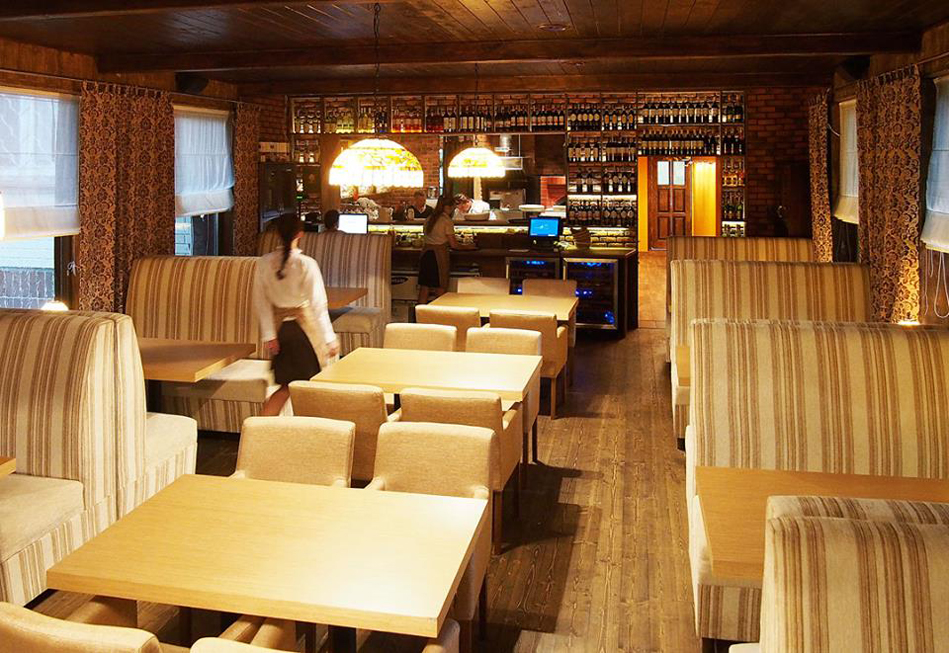 Почти море: заведения в Киеве на берегу Днепра Почти море: заведения в Киеве на берегу Днепра