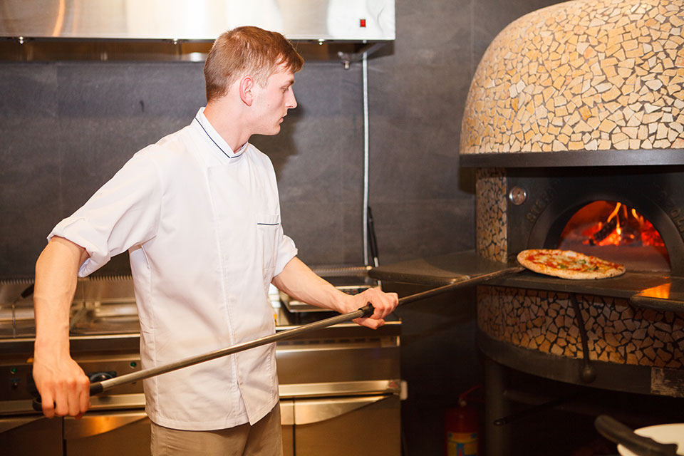 Новое место (Киев): ресторан Fabius на Столичном шоссе Новое место (Киев): ресторан Fabius на Столичном шоссе