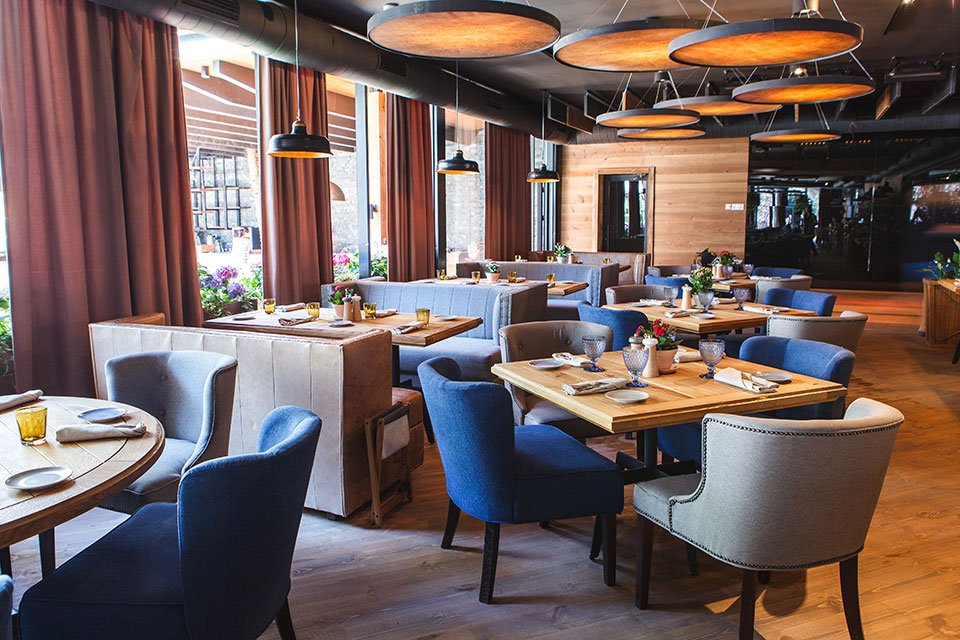 Новое место (Киев): ресторан Fabius на Столичном шоссе Новое место (Киев): ресторан Fabius на Столичном шоссе