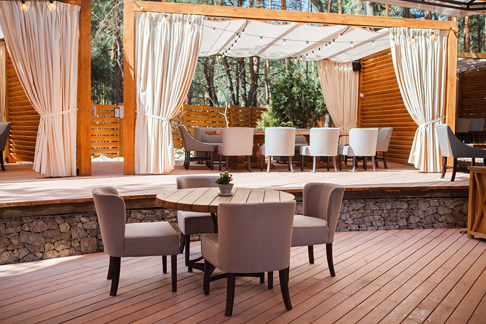 Новое место (Киев): ресторан Fabius на Столичном шоссе Новое место (Киев): ресторан Fabius на Столичном шоссе