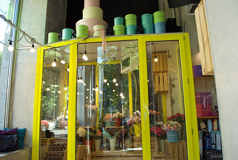 Нове місце (Київ): Цветочная Мафия Bar, де все по 28 грн Нове місце (Київ): Цветочная Мафия Bar, де все по 28 грн