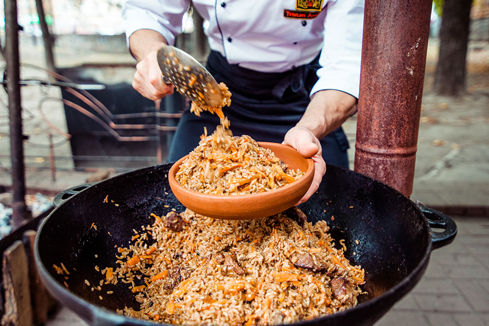 Georgia style: ТОП-10 грузинских блюд, которые можно попробовать в ресторанах Киева Georgia style: ТОП-10 грузинских блюд, которые можно попробовать в ресторанах Киева