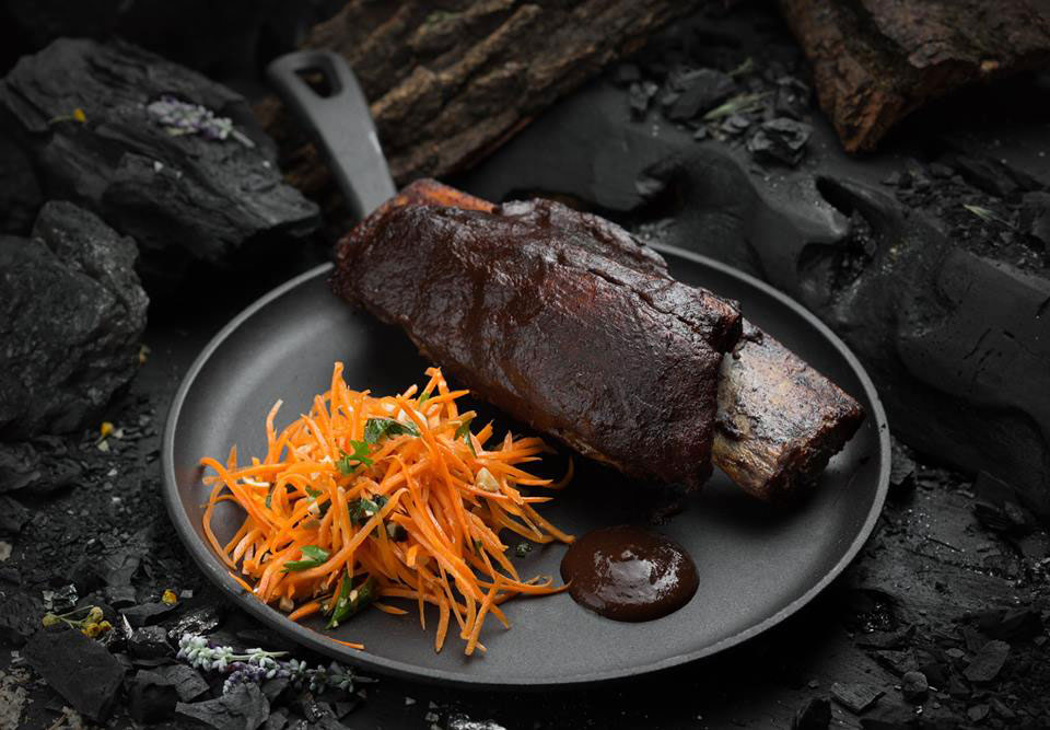 Новое заведение (Киев): стейкхаус “Игра с огнем” на Крещатике Новое заведение (Киев): стейкхаус “Игра с огнем” на Крещатике