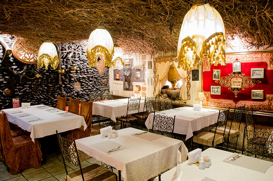 Разговоры о грузинской кухне с директором ресторана “Хинкали” Разговоры о грузинской кухне с директором ресторана “Хинкали”