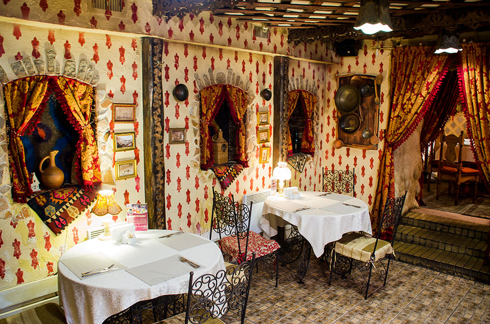 Разговоры о грузинской кухне с директором ресторана “Хинкали” Разговоры о грузинской кухне с директором ресторана “Хинкали”