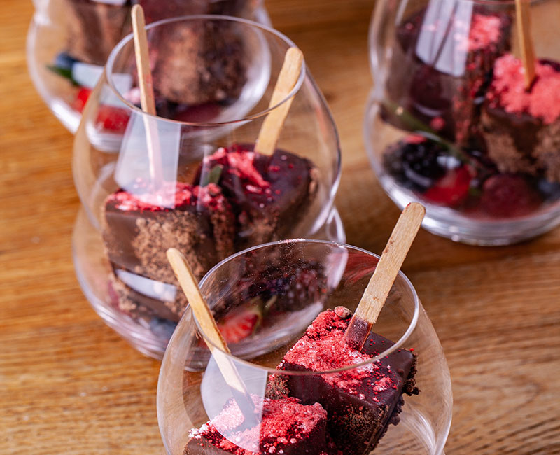 Нове місце: італійський ресторан IL RICCIO на Контрактовій Нове місце: італійський ресторан IL RICCIO на Контрактовій