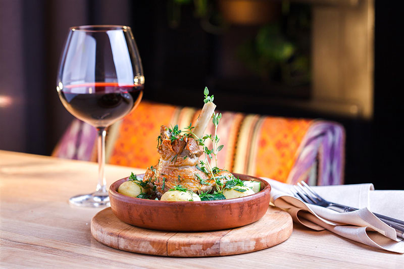 Інтерв`ю з шеф-кухарем Хмелі-Сунелі Анзорі Квірікашвілі: Грузію потрібно відчувати