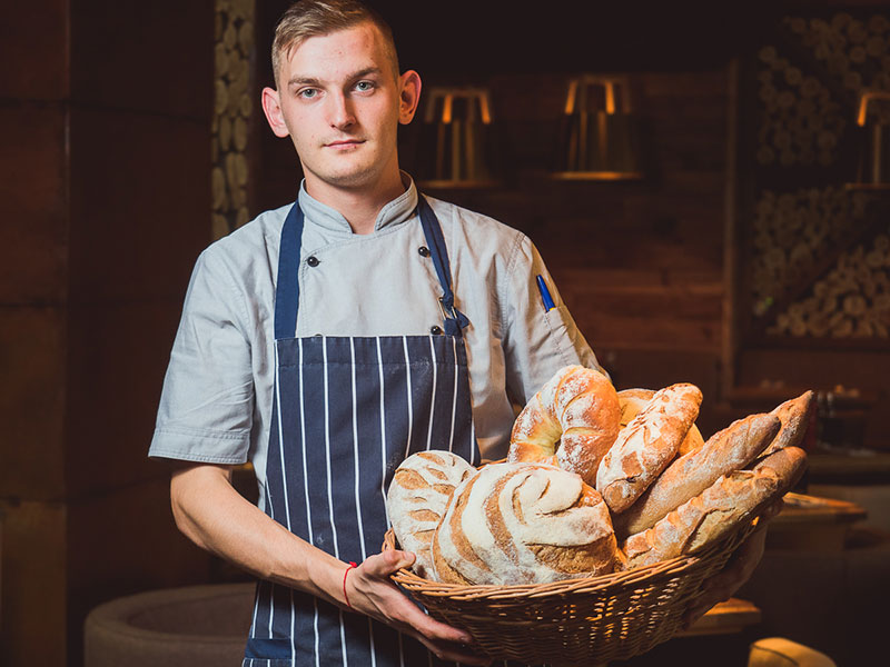 Интервью с шефом: пиццайоло Ян Ихисаев из Spezzo Интервью с шефом: пиццайоло Ян Ихисаев из Spezzo