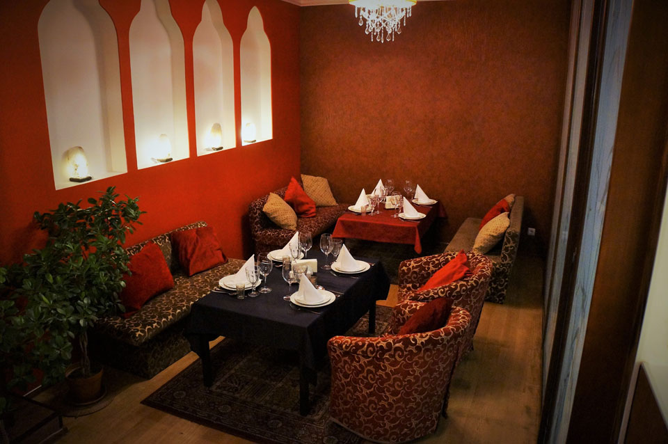 Восточная сказка в ресторане KiziL на Подоле - новое место для столичных гурманов Восточная сказка в ресторане KiziL на Подоле - новое место для столичных гурманов