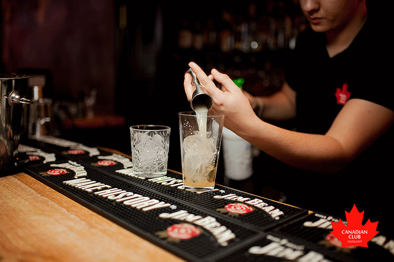 Гід від RestOn: куди йти 1-2 березня в заклади Києва Гід від RestOn: куди йти 1-2 березня в заклади Києва