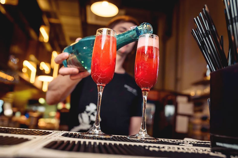 Гид от RestOn: куда идти 8-9 ноября в заведения Киева Гид от RestOn: куда идти 8-9 ноября в заведения Киева