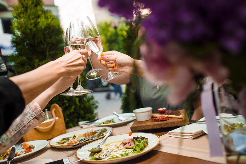 Гід від RestOn: куди йти 12-13 липня в заклади Києва Гід від RestOn: куди йти 12-13 липня в заклади Києва