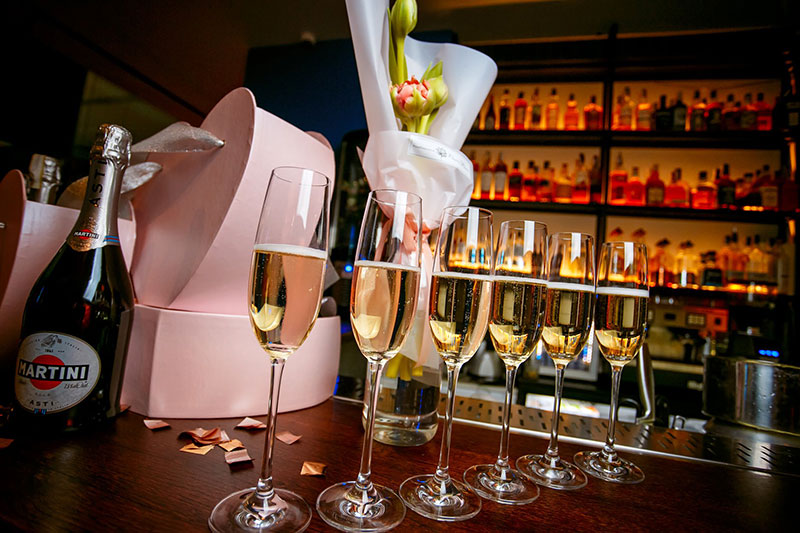 Гид от RestOn: куда идти 14-15 июня в заведения Киева Гид от RestOn: куда идти 14-15 июня в заведения Киева