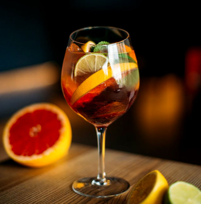 Гід від RestOn: куди йти 14-15 червня в заклади Києва Гід від RestOn: куди йти 14-15 червня в заклади Києва