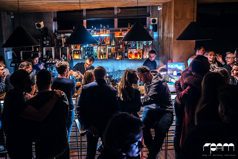 Гід від RestOn: куди йти 15-16 лютого в заклади Києва Гід від RestOn: куди йти 15-16 лютого в заклади Києва