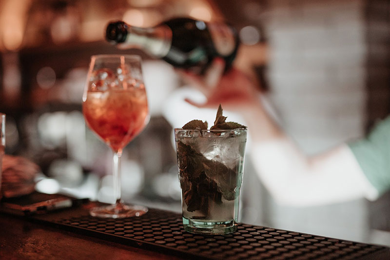 Гід від RestOn: куди йти 23-24 серпня в заклади Києва Гід від RestOn: куди йти 23-24 серпня в заклади Києва