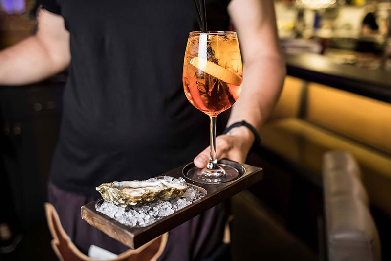 Гід від RestOn: куди йти 28-29 червня в заклади Києва Гід від RestOn: куди йти 28-29 червня в заклади Києва