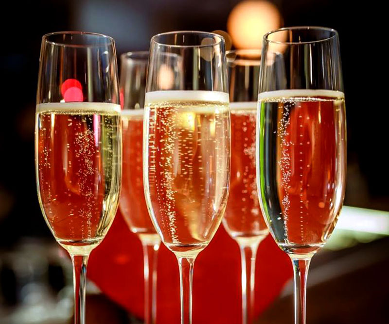 Гид от RestOn: куда идти 29-30 марта в заведения Киева Гид от RestOn: куда идти 29-30 марта в заведения Киева