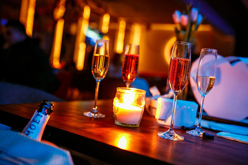 Гид от RestOn: куда идти 31 мая и 1 июня в заведения Киева Гид от RestOn: куда идти 31 мая и 1 июня в заведения Киева