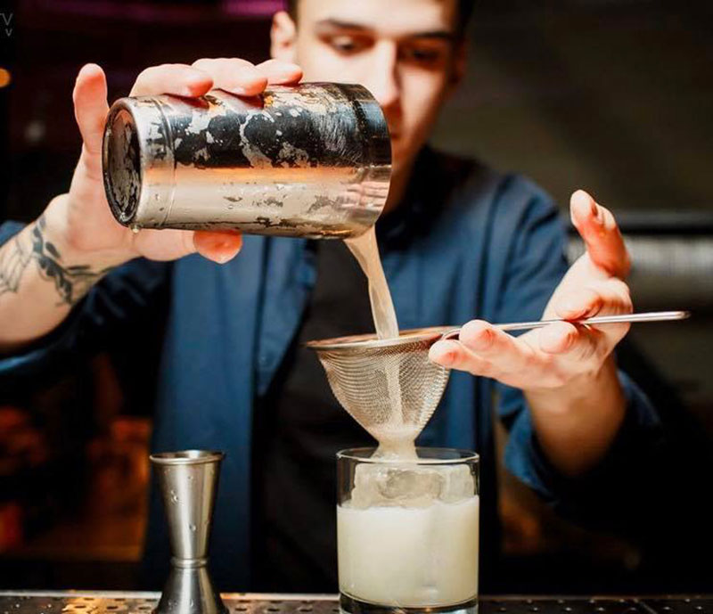 Гід від RestOn: куди йти 1-2 листопада в заклади Києва Гід від RestOn: куди йти 1-2 листопада в заклади Києва