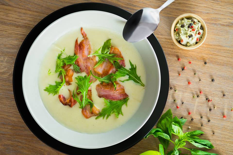 Новое место (Киев): гастро-бар Lampa на проспекте Лобановского Новое место (Киев): гастро-бар Lampa на проспекте Лобановского